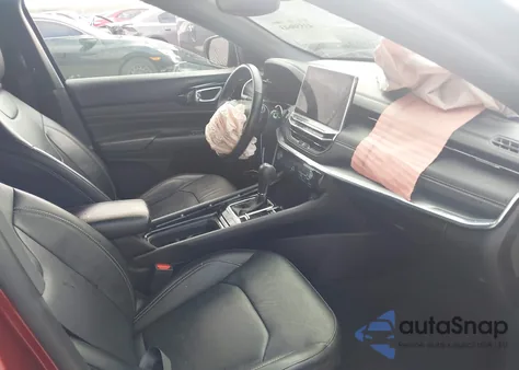 2022 Jeep Compass High Altitude 4X4 из США, поврежденный, VIN 3C4NJDCB3NT145423